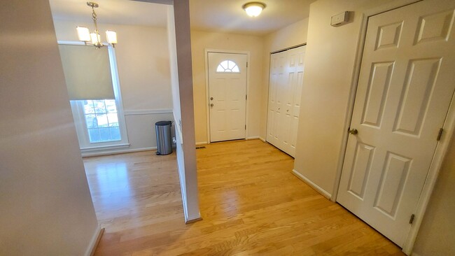 Foto del edificio - 3BR Townhouse in Dumont Oaks Community of ...