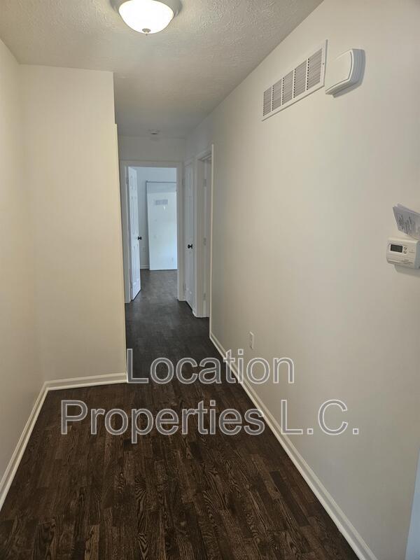 Building Photo - 2614 Belle Crest Drive