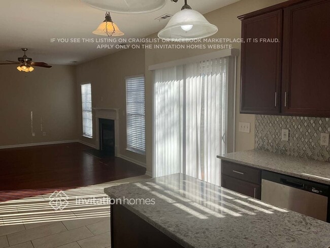 Building Photo - 6605 Pattonsburg Dr