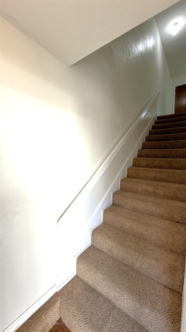 Foto del edificio - 1315 Airport Dr