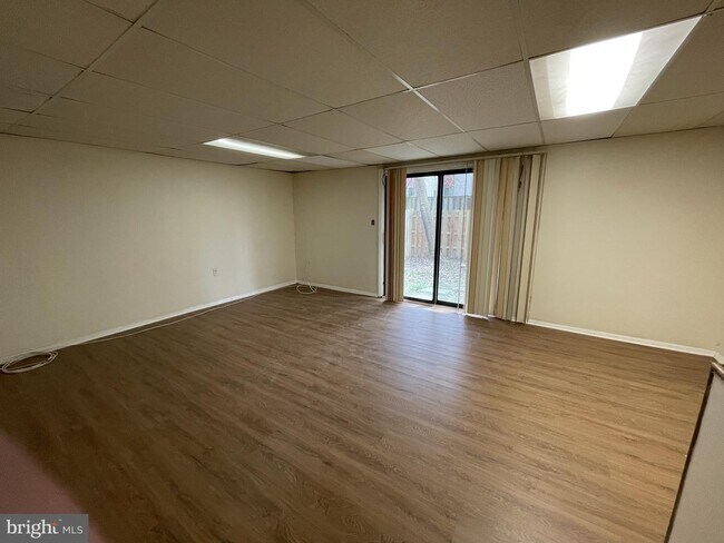 Building Photo - 3517 Castle Way