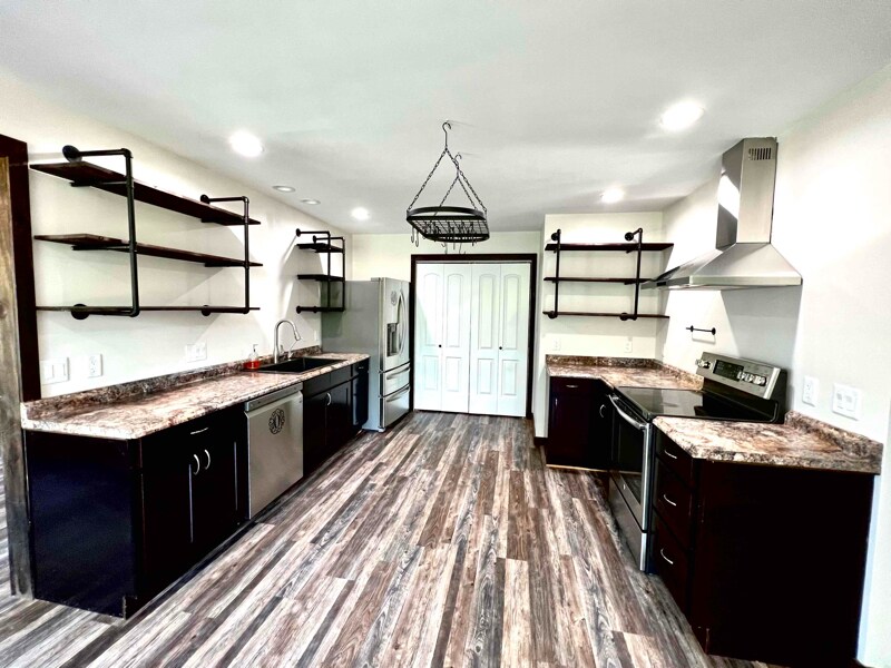 Foto principal - 296 Anderson Ln