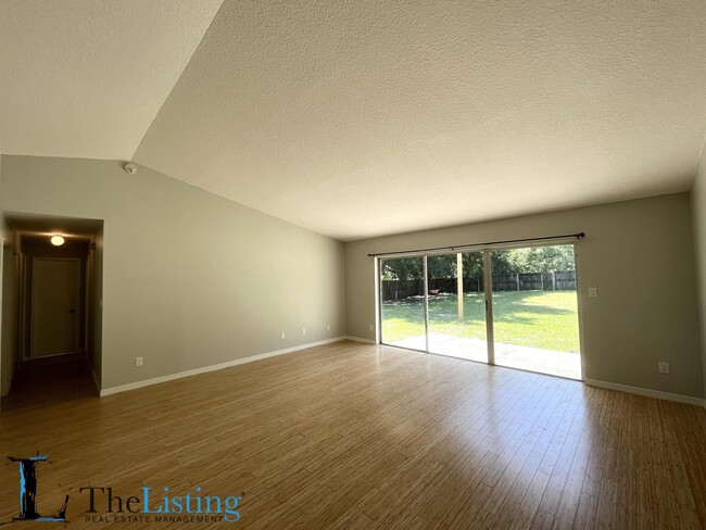 Building Photo - 4425 Trescott Dr