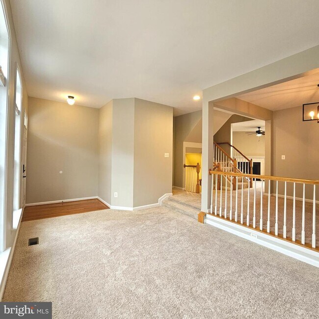 Building Photo - 3307 Beechcliff Dr