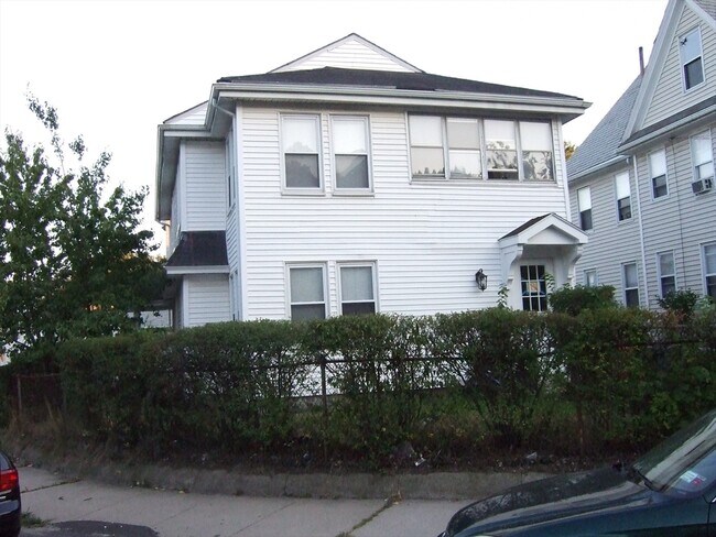 Building Photo - 38 Holman St