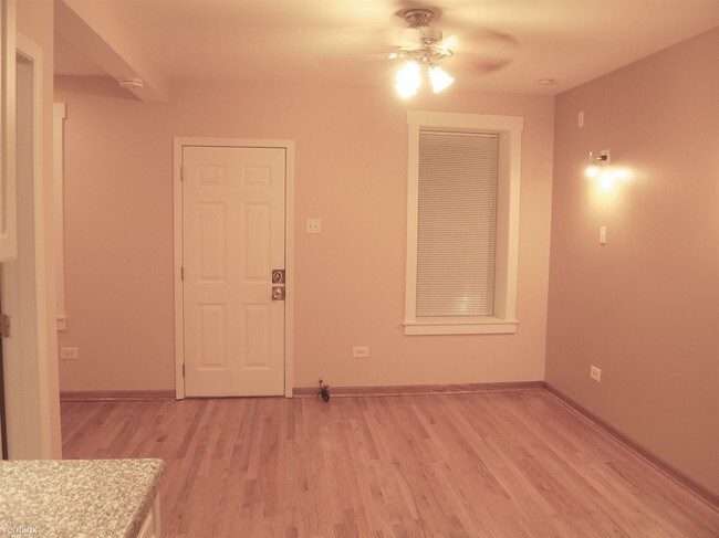 Foto del edificio - 1 br, 1 bath Duplex - 1433 N Paulina St BR