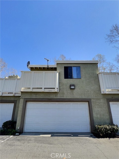 Primary Photo - 11893 Seneca Way