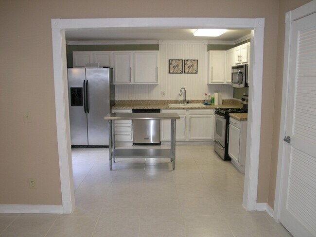 Foto del edificio - 2609 Morganmeade Dr