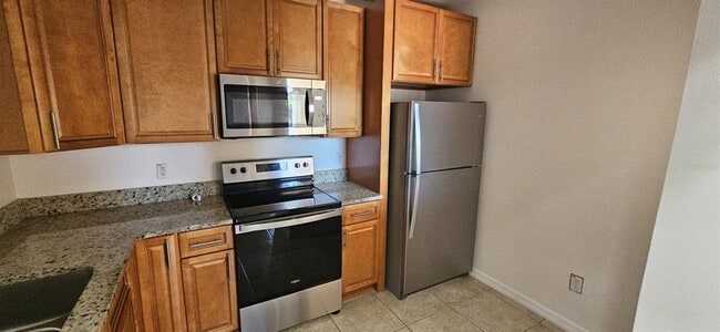 Foto del edificio - 495 Las Cortes Ln