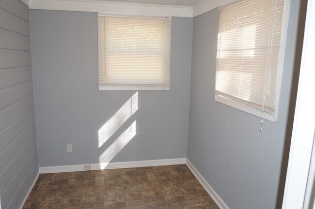 Foto del edificio - Nice 3 bed 1 bath home located in Marietta