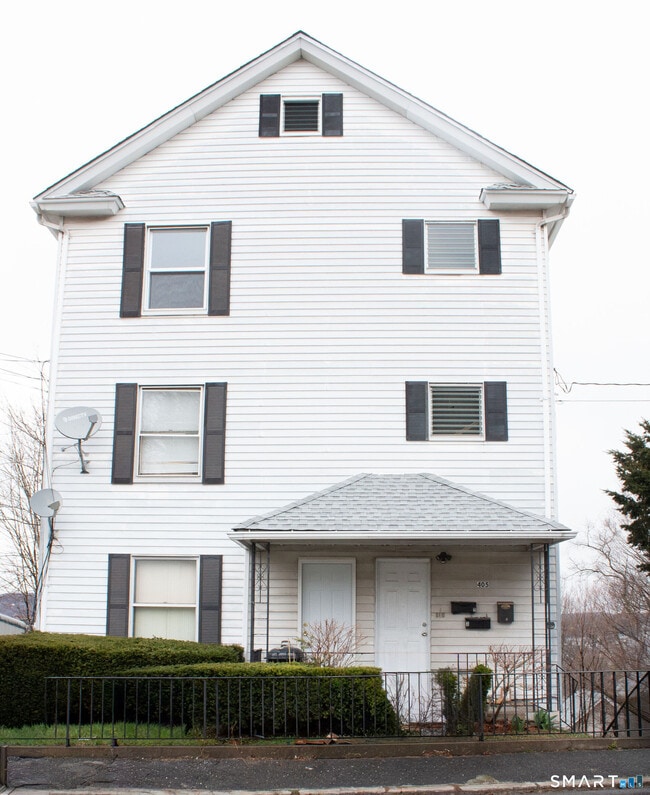 Building Photo - 405 Wilson St