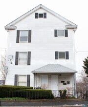 Building Photo - 405 Wilson St