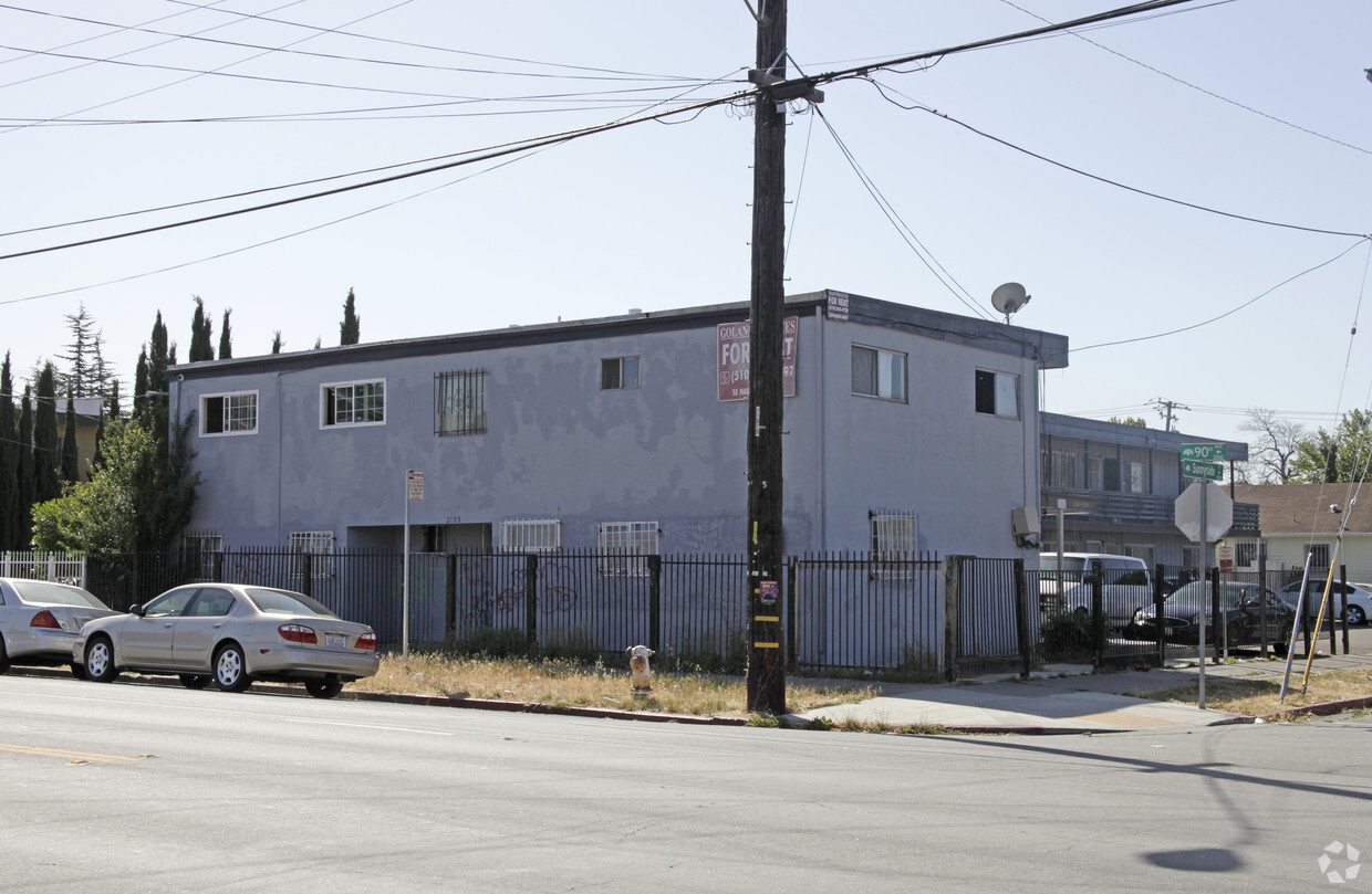 Primary Photo - Sunnyside Apartments