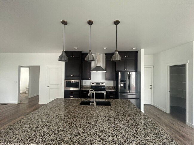 Building Photo - 6622 Terrace Top Ln