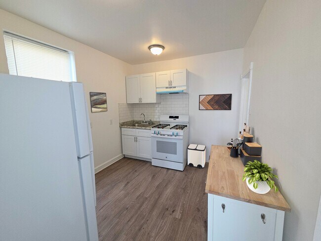 Photo - 1234 W Allegheny Ave Apartment