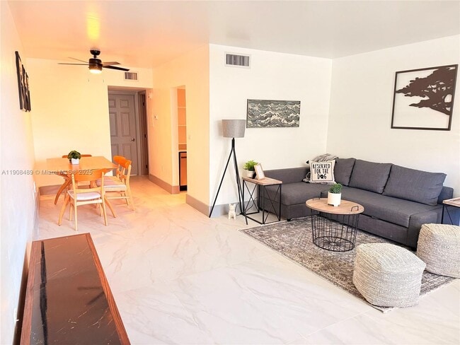 Foto del edificio - 1780 79th Street Causeway