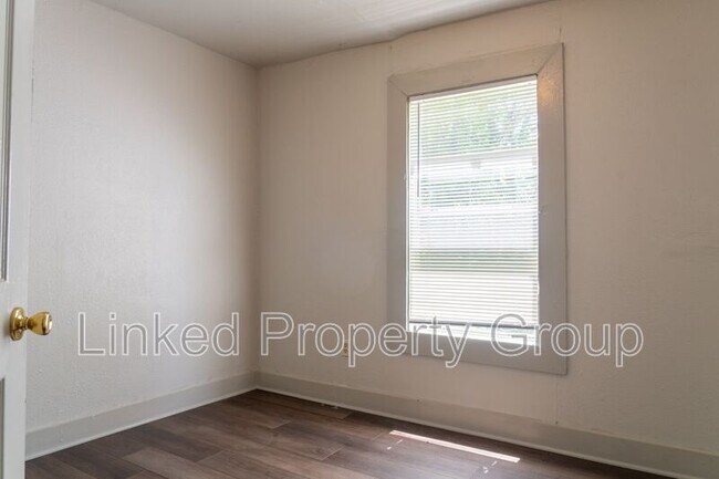 Foto del edificio - 1620 NE 19th St