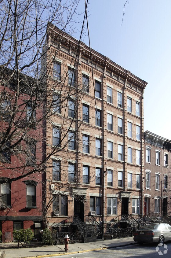 Foto del edificio - 915 Garden St