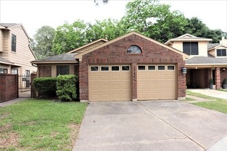 Building Photo - 7718 High Village Dr