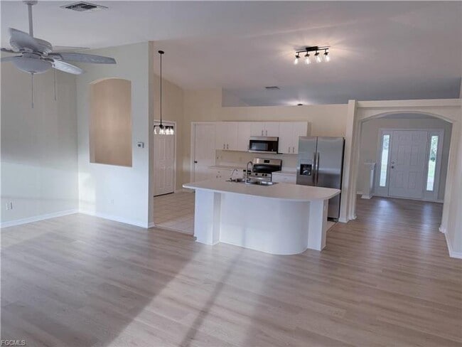 Foto del edificio - 3522 SW 14th Pl