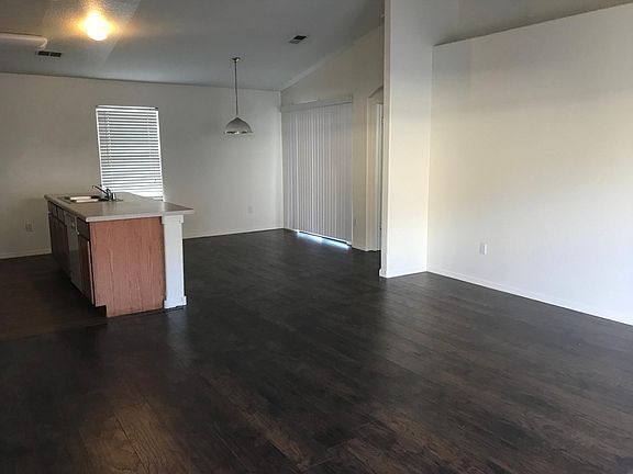 Building Photo - 136 Telstar Loop NW