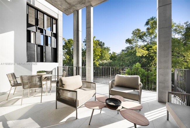 Building Photo - 92 SW 28th Rd