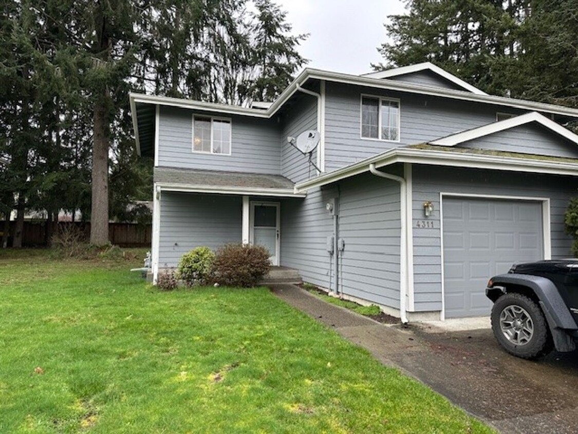 Primary Photo - 3 Bedroom Duplex Price reduced