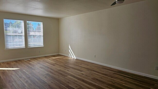 Foto del edificio - Shoshone Duplex