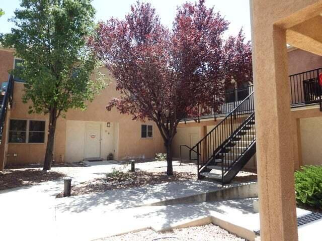 Foto del edificio - 2401 Chelwood Park Blvd NE