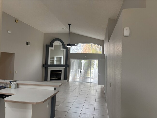 Building Photo - 700 River Boat Cir