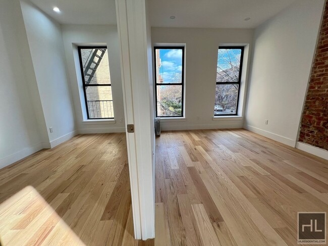 Foto del edificio - BEDFORD AVENUE