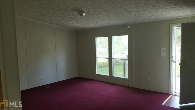 Foto del edificio - 6544 Lakeview Rd