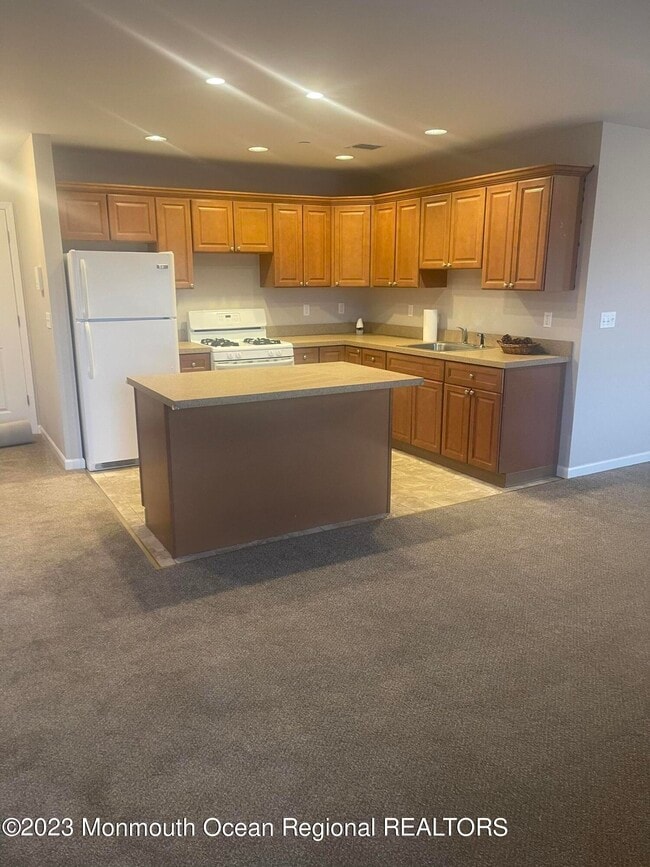 Building Photo - 2 Leonardville Rd