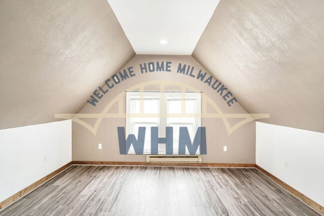 Building Photo - 2720 N Oakland Ave