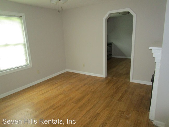 Building Photo - 3 br, 2 bath House - 313 East 15th Street