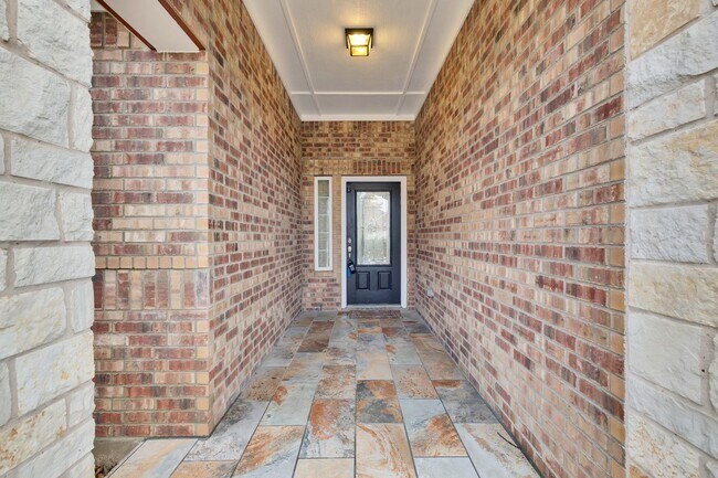 Building Photo - Beautiful 3 bed - 2 bath home in Manor wit...