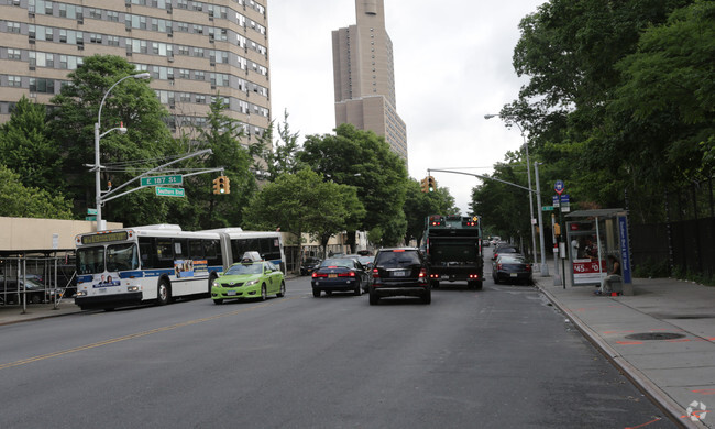 Foto del edificio - Parkview Apartments