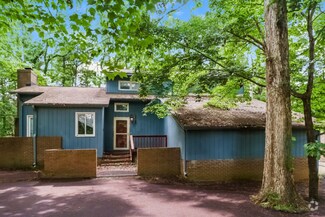 Building Photo - 3046 Wimbledon Ln
