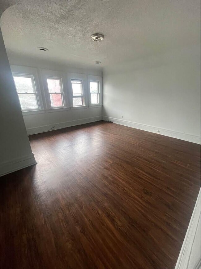 Foto del edificio - 2160 Glenwood Ave
