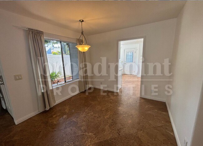 Foto del edificio - 1158 Corral Glen