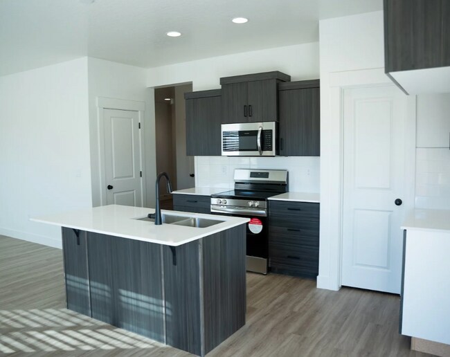 Building Photo - 4226 E Strider Ln