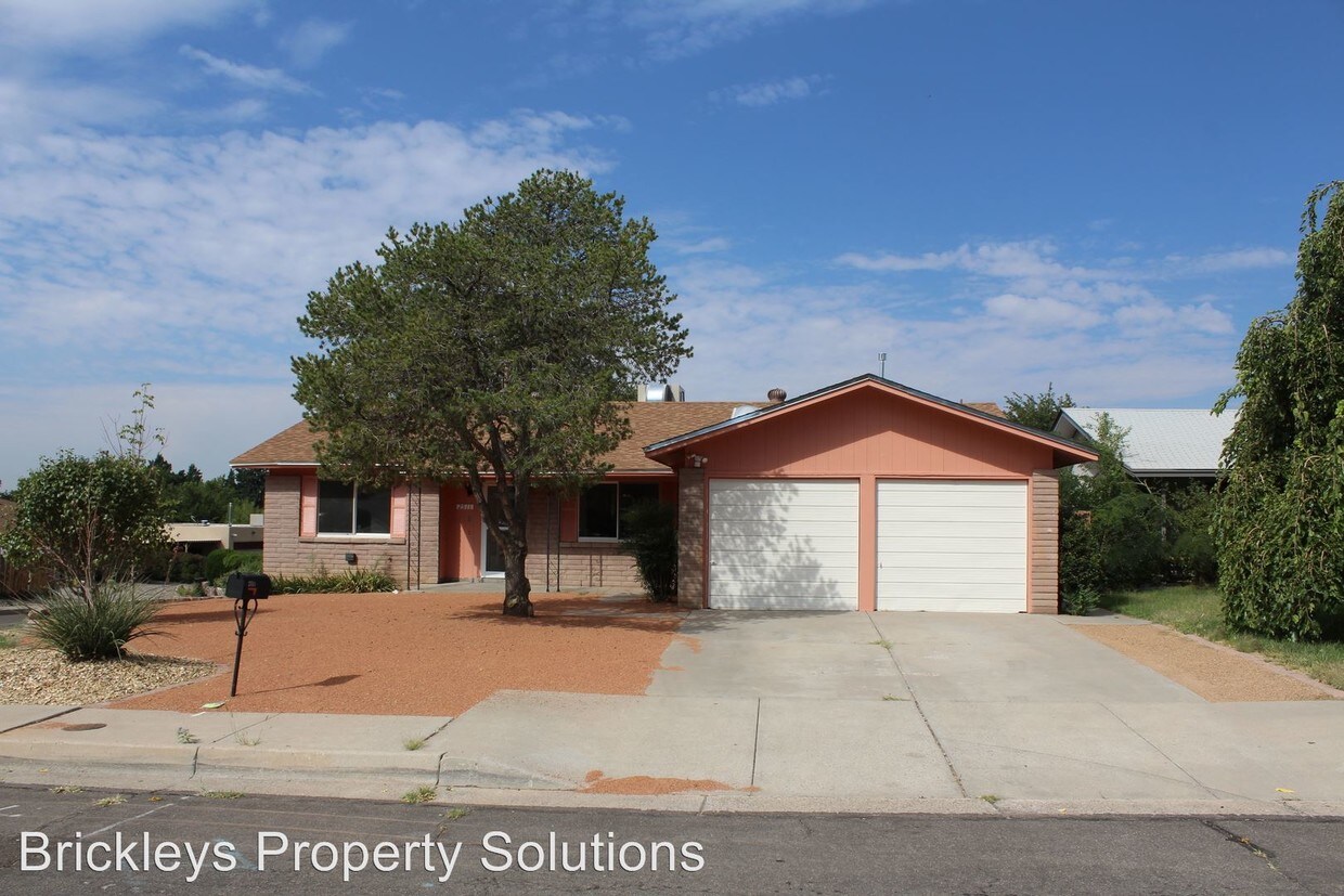 2511 Hiawatha Dr NE, Albuquerque, NM 87112 House Rental in