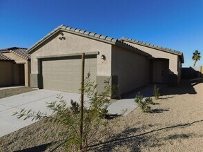 Building Photo - 2457 Pesuna Dr