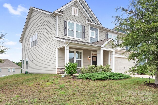 Building Photo - 196 Longleaf Dr