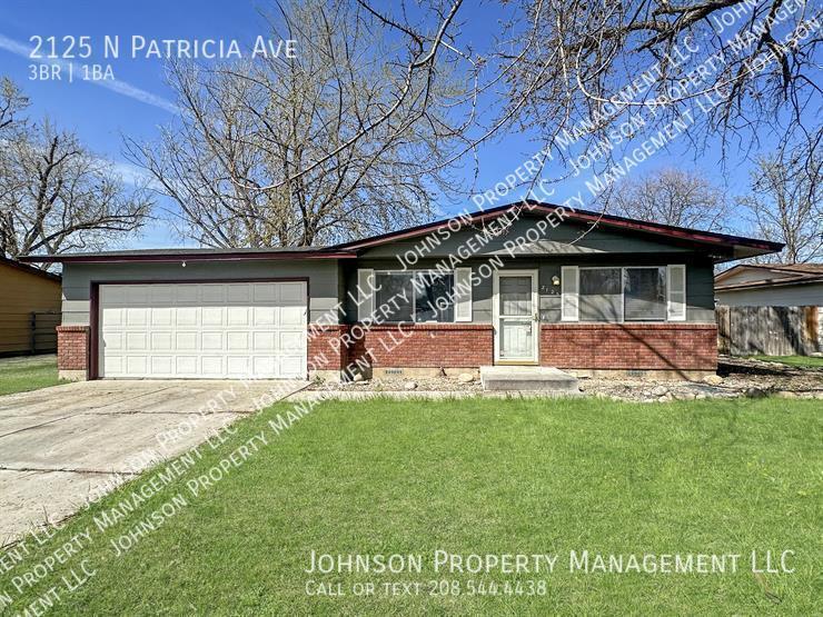 Primary Photo - West Boise single family home with Double ...