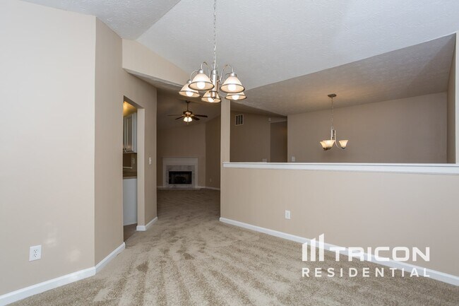 Foto del edificio - 5795 Wellborn Oaks Ct