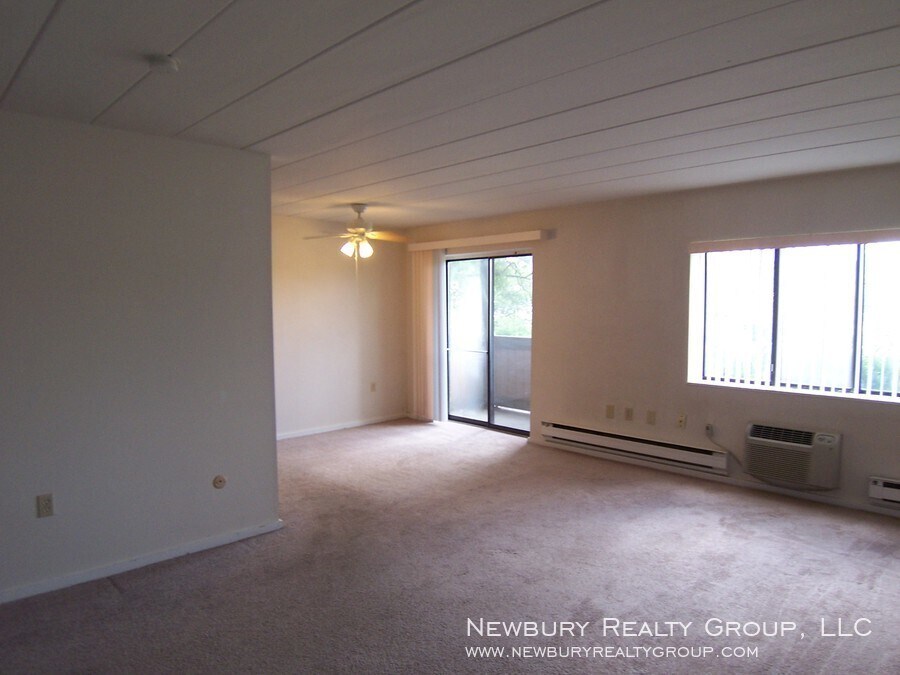 Primary Photo - Poplar Apartments first floor