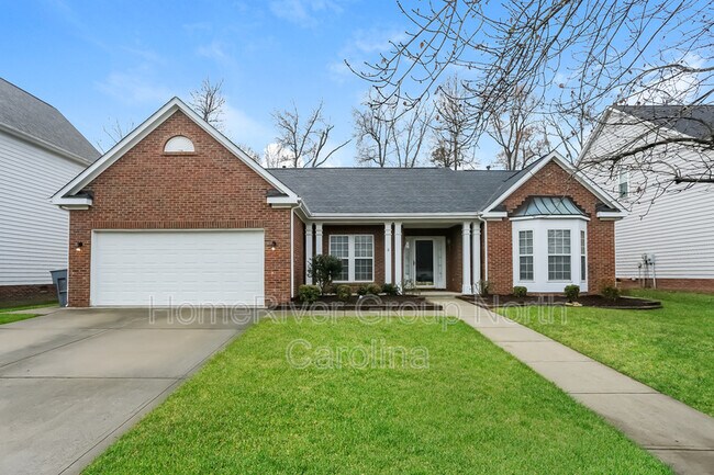 Building Photo - 6125 Waverly Lynn Ln