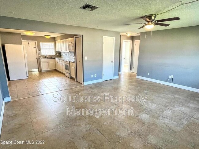 Foto del edificio - 95 Lucas Rd