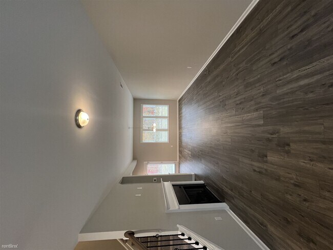 Building Photo - 3 br, 2.5 bath House - 183 Diploma Dr
